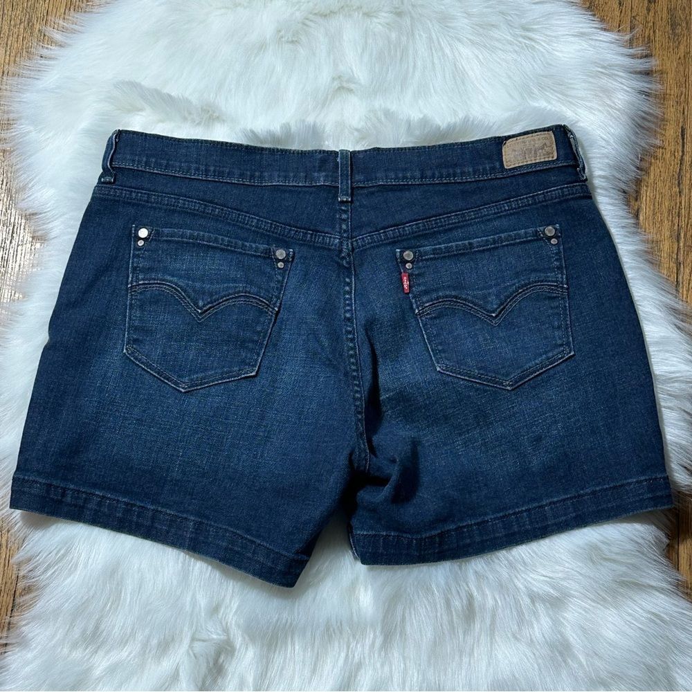 Levi's Blue Jean Shorts Relaxed Fit Mid-Length - Picture 2 of 11